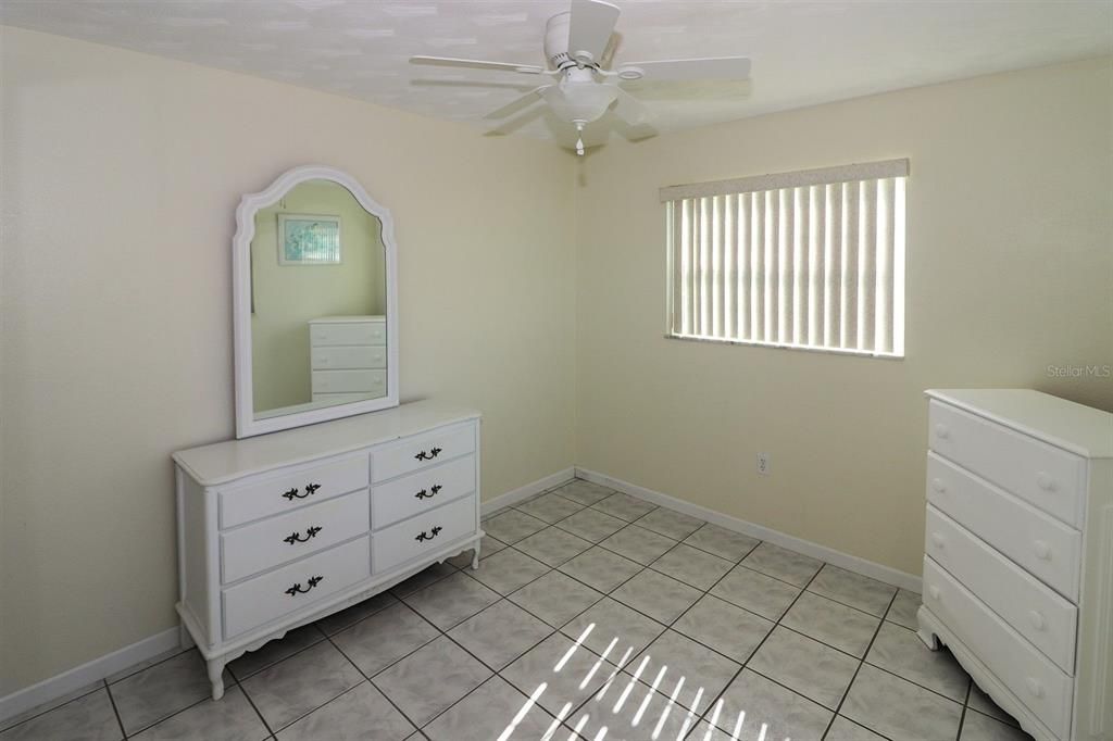 На продажу: $249,900 (3 спален, 2 ванн, 1628 Квадратных фут)