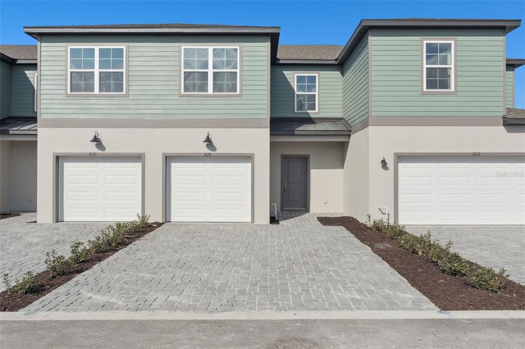 For Sale: $279,805 (3 beds, 2 baths, 1657 Square Feet)