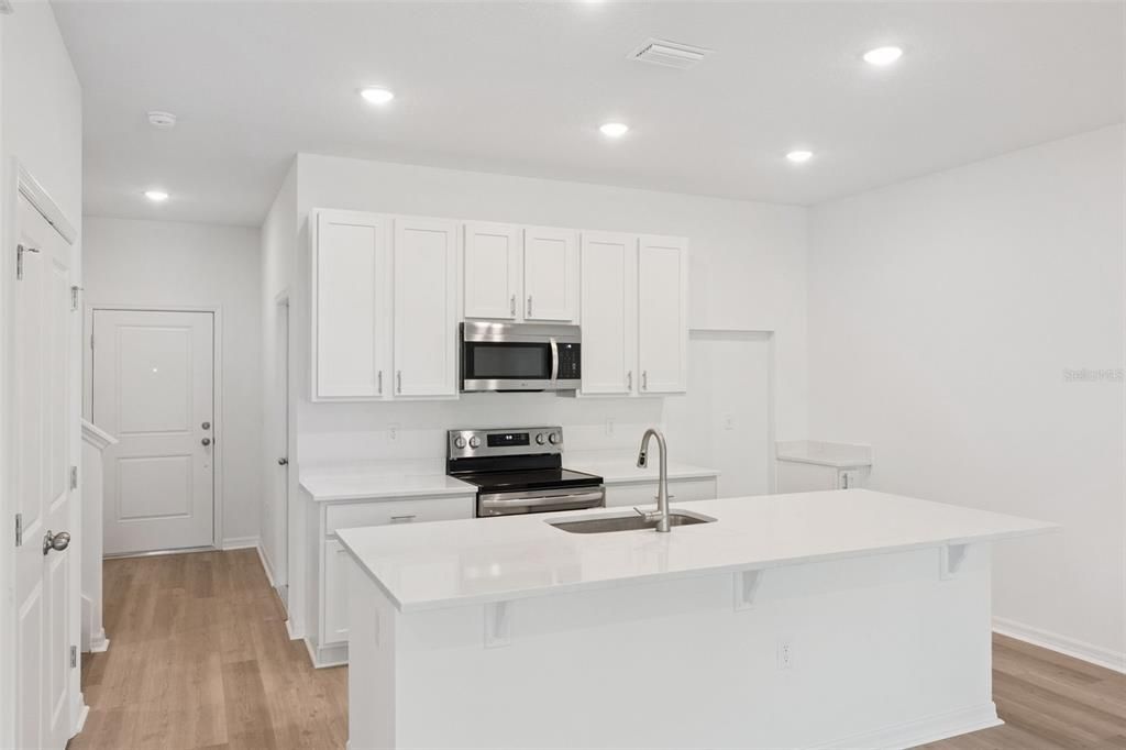 For Sale: $279,805 (3 beds, 2 baths, 1657 Square Feet)