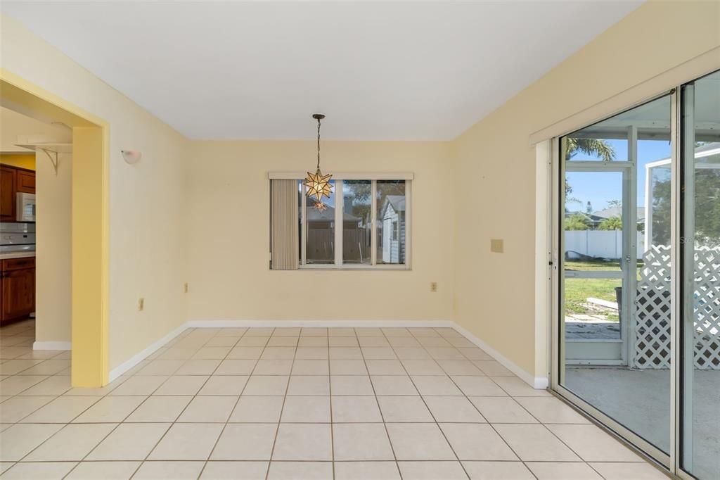Active With Contract: $310,000 (2 beds, 2 baths, 1632 Square Feet)