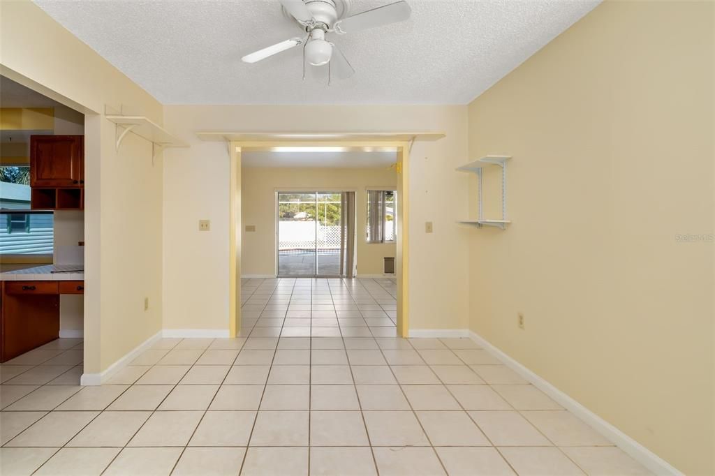 Active With Contract: $310,000 (2 beds, 2 baths, 1632 Square Feet)