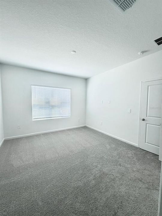 В аренду: $2,630 (4 спален, 2 ванн, 2000 Квадратных фут)