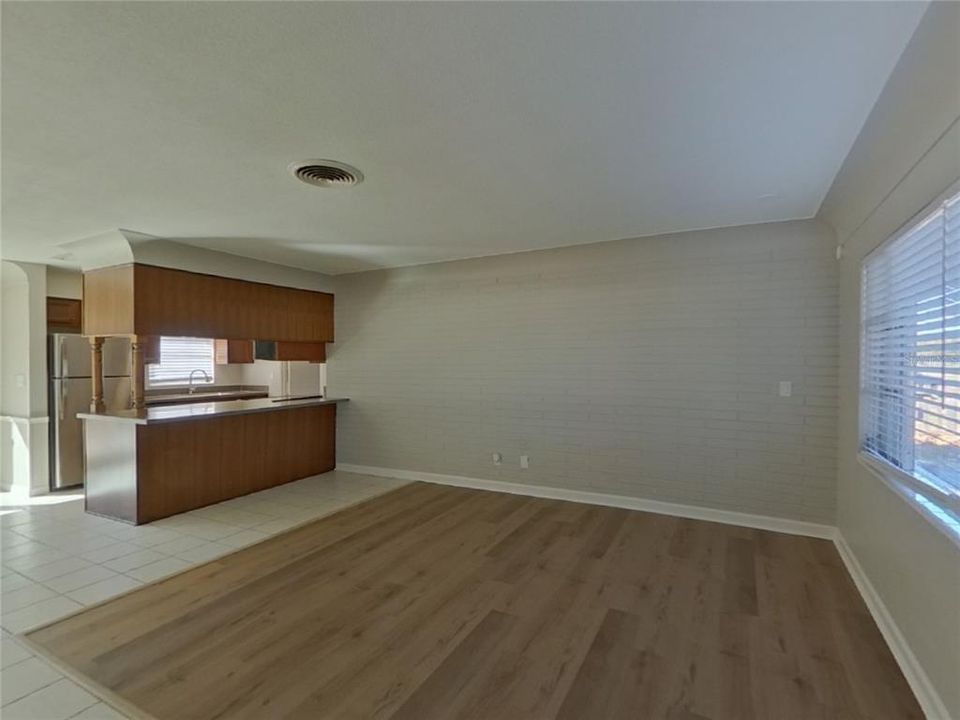 Active With Contract: $2,499 (3 beds, 2 baths, 1485 Square Feet)