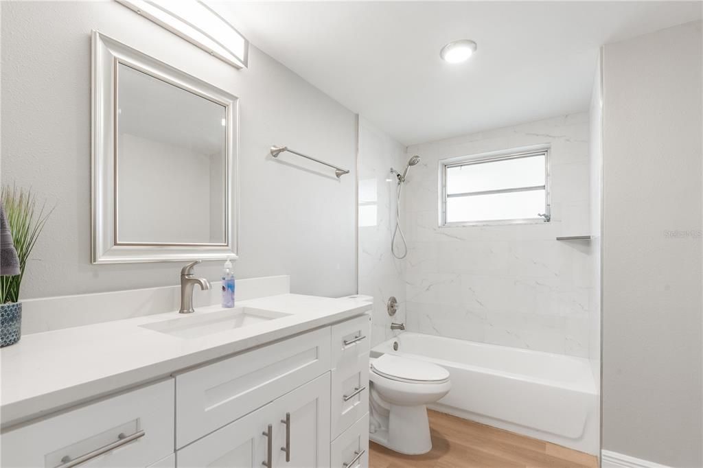 На продажу: $379,000 (2 спален, 2 ванн, 1540 Квадратных фут)