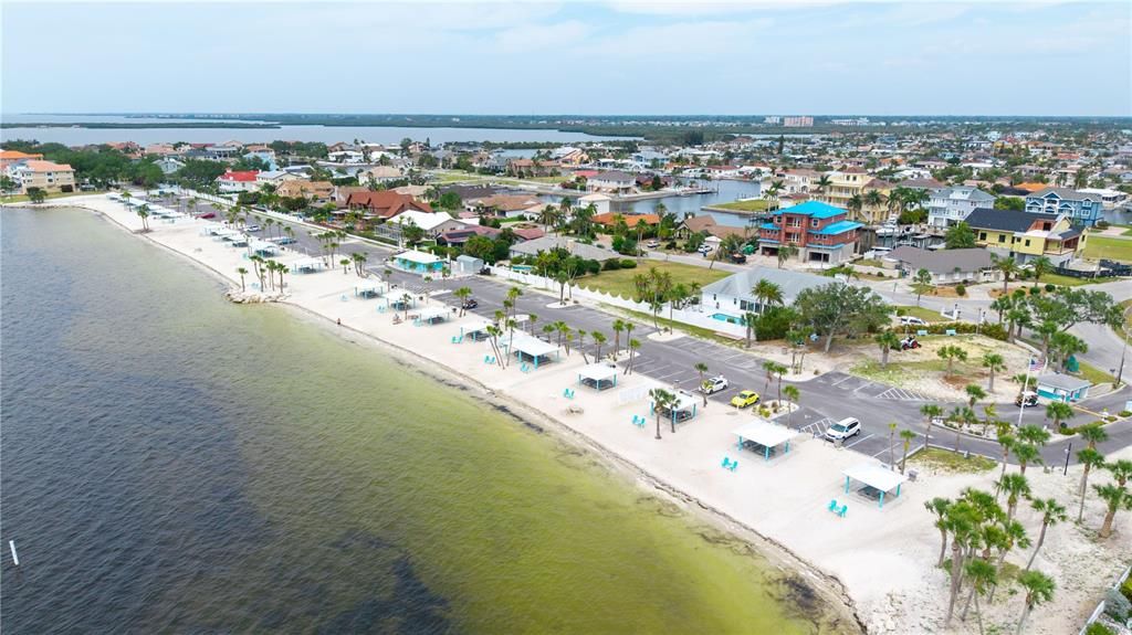 На продажу: $379,000 (2 спален, 2 ванн, 1540 Квадратных фут)