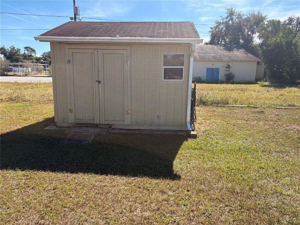 Activo con contrato: $205,000 (2 camas, 1 baños, 1010 Pies cuadrados)