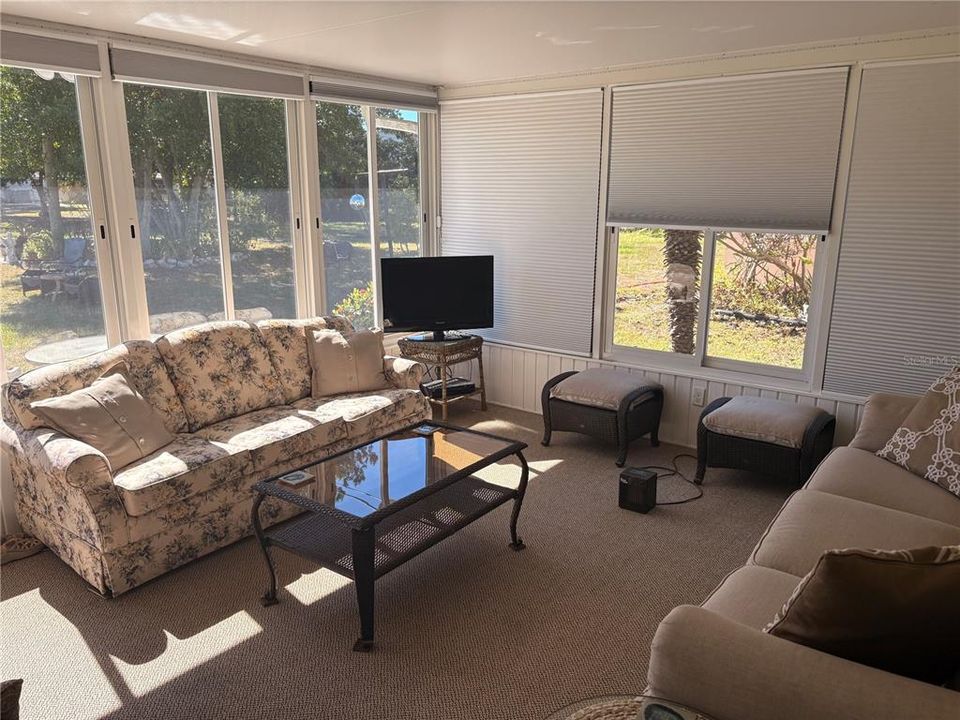 Activo con contrato: $205,000 (2 camas, 1 baños, 1010 Pies cuadrados)