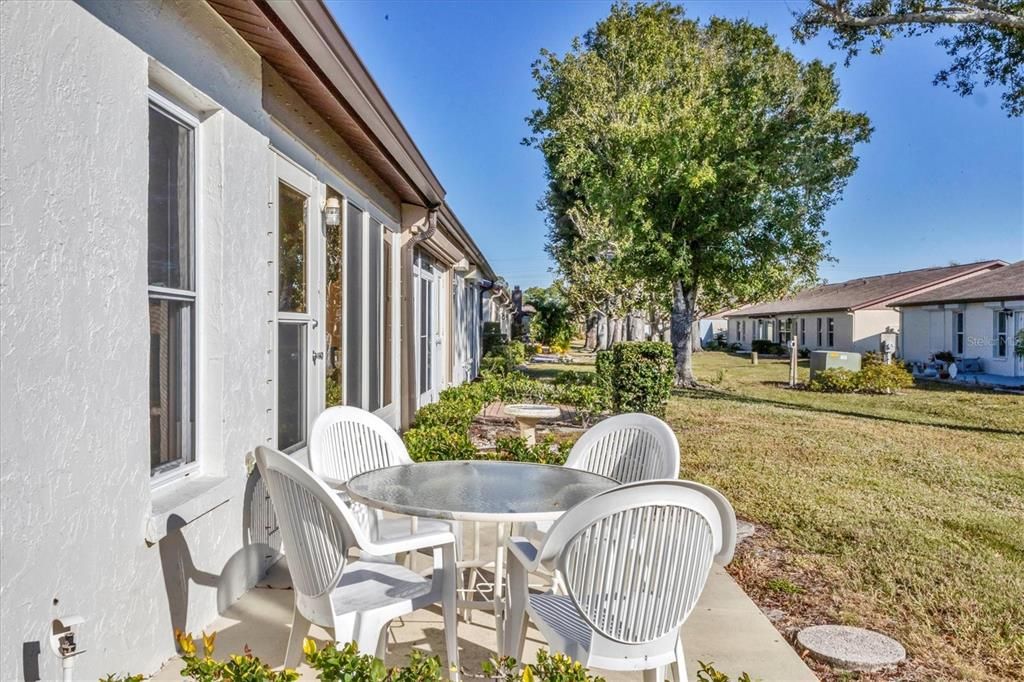 For Sale: $209,900 (2 beds, 2 baths, 1243 Square Feet)