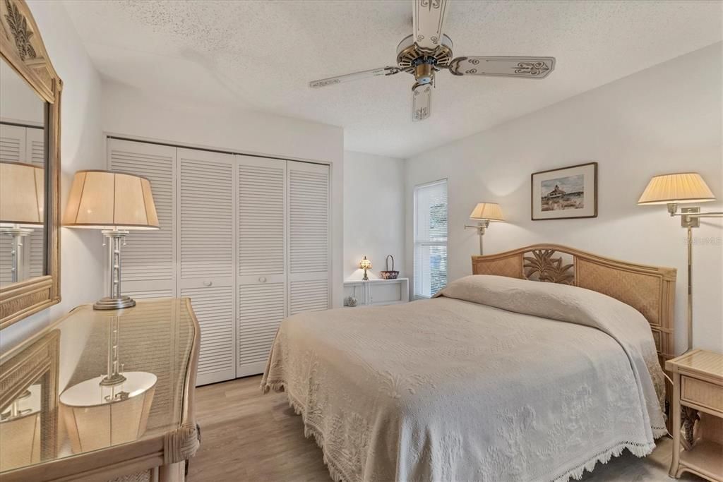 For Sale: $209,900 (2 beds, 2 baths, 1243 Square Feet)