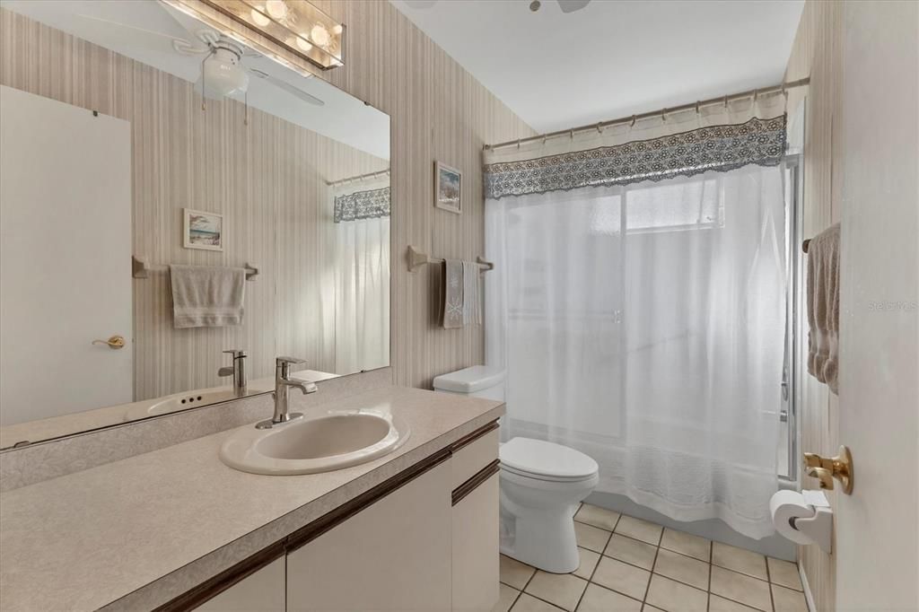 For Sale: $209,900 (2 beds, 2 baths, 1243 Square Feet)