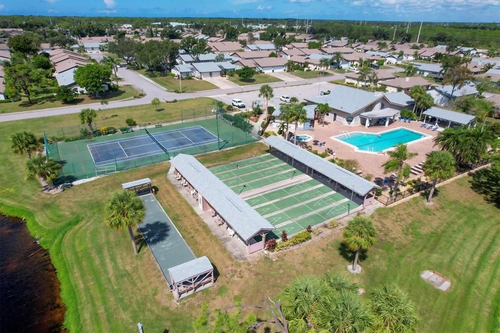 For Sale: $209,900 (2 beds, 2 baths, 1243 Square Feet)