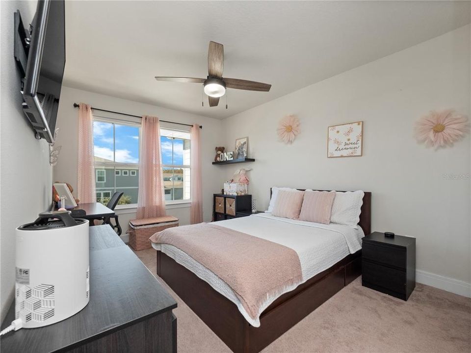 For Sale: $398,950 (3 beds, 2 baths, 1620 Square Feet)