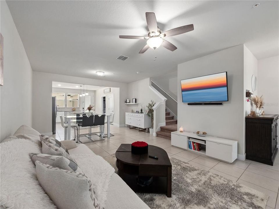 For Sale: $398,950 (3 beds, 2 baths, 1620 Square Feet)