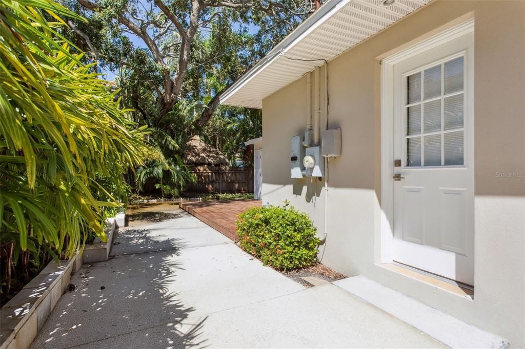 For Rent: $6,500 (3 beds, 2 baths, 1755 Square Feet)