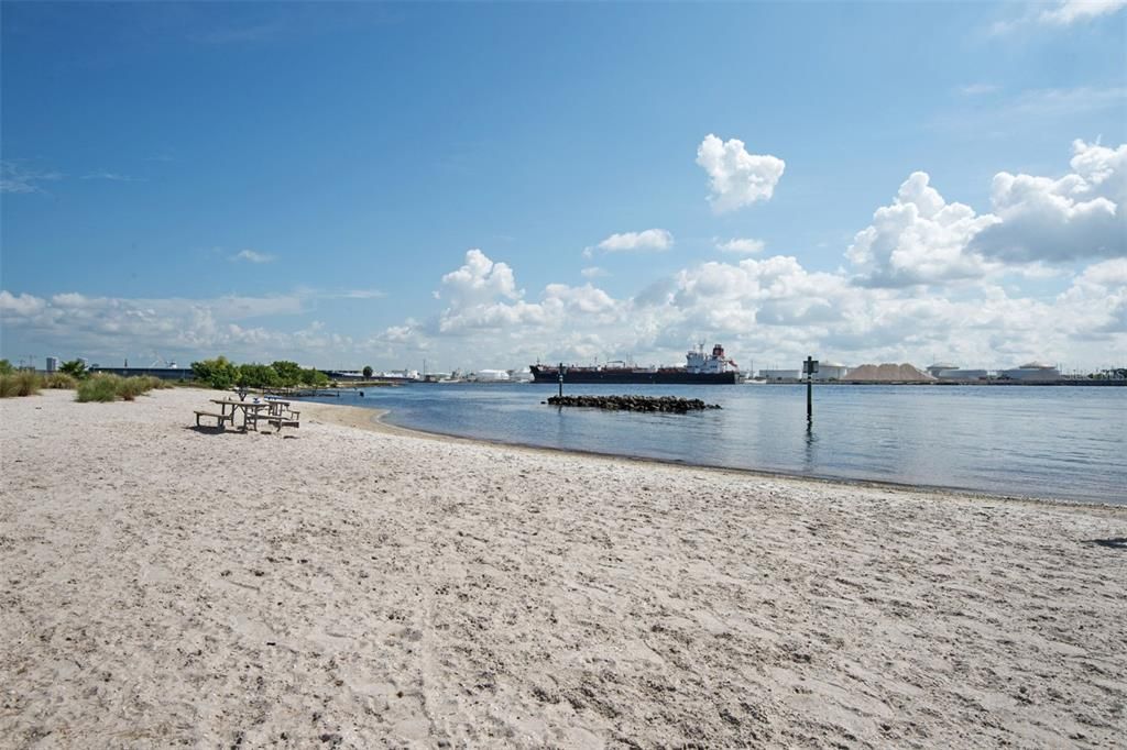 For Rent: $6,500 (3 beds, 2 baths, 1755 Square Feet)