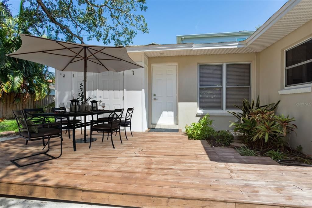 For Rent: $6,500 (3 beds, 2 baths, 1755 Square Feet)