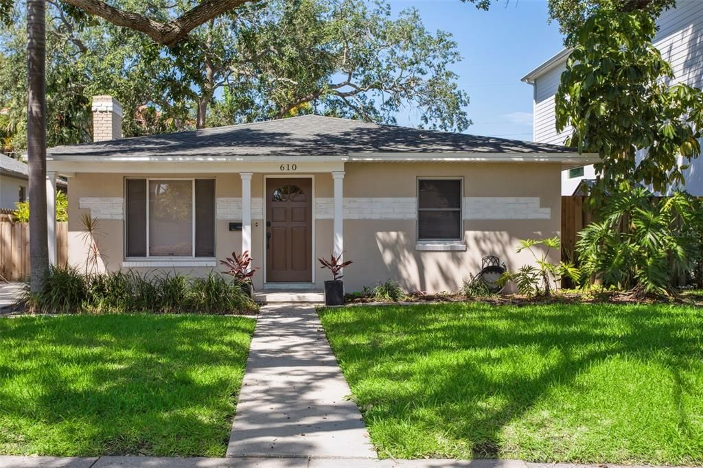 For Rent: $6,500 (3 beds, 2 baths, 1755 Square Feet)