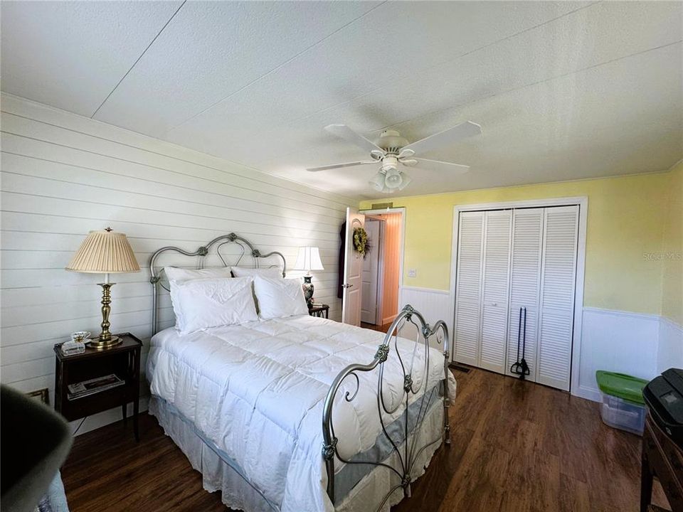 For Sale: $199,000 (2 beds, 2 baths, 1200 Square Feet)