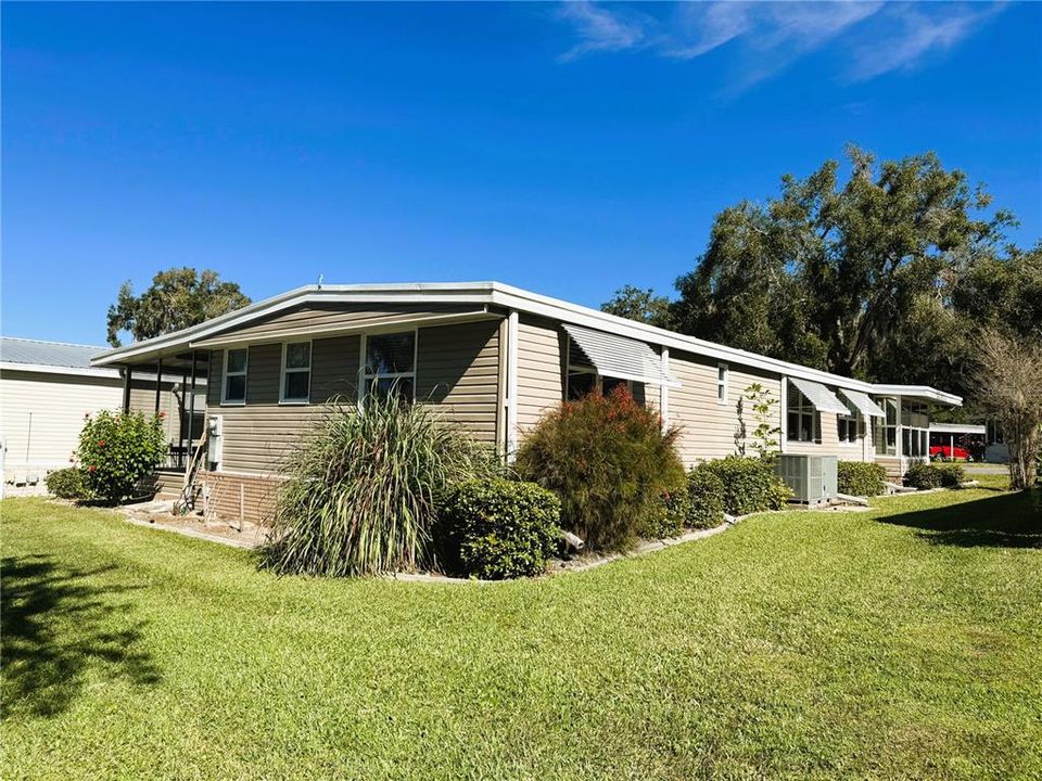 For Sale: $199,000 (2 beds, 2 baths, 1200 Square Feet)