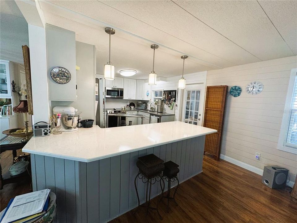 For Sale: $199,000 (2 beds, 2 baths, 1200 Square Feet)