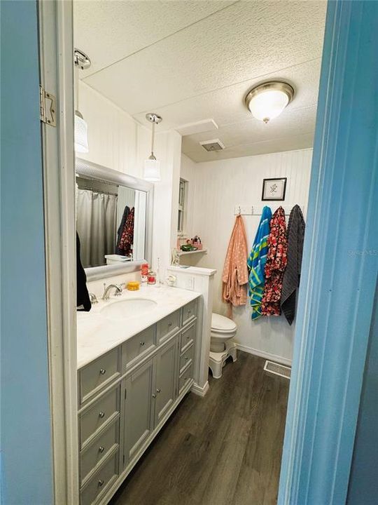 For Sale: $199,000 (2 beds, 2 baths, 1200 Square Feet)