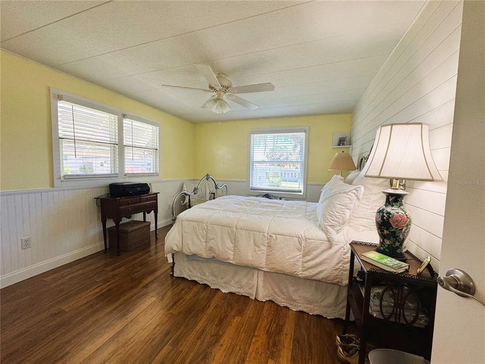 For Sale: $199,000 (2 beds, 2 baths, 1200 Square Feet)