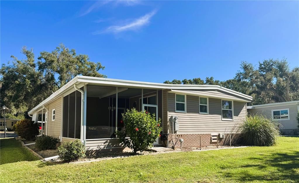 For Sale: $199,000 (2 beds, 2 baths, 1200 Square Feet)