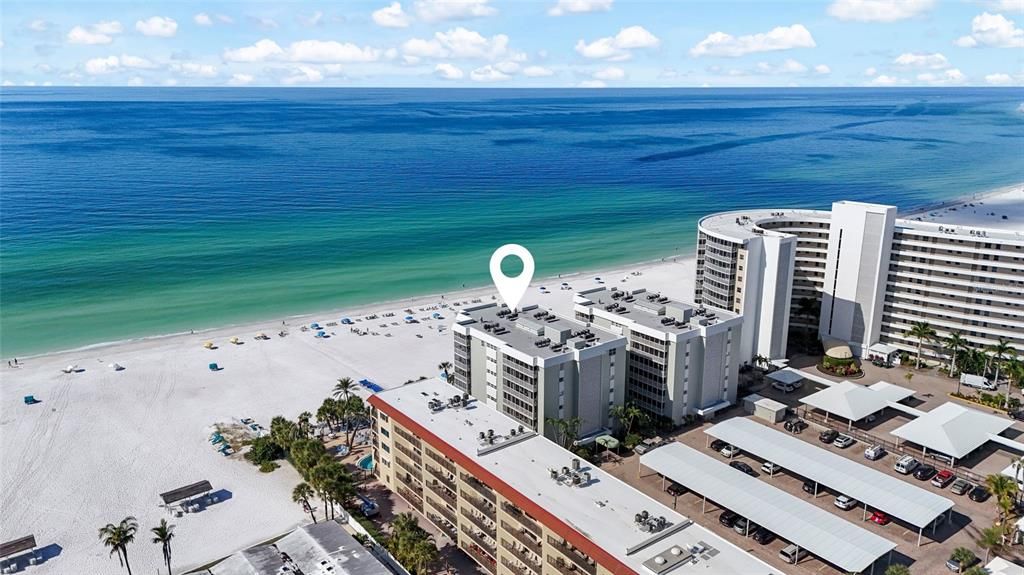 For Sale: $715,000 (2 beds, 2 baths, 1029 Square Feet)