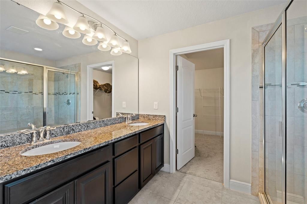 En Venta: $399,000 (3 camas, 2 baños, 2604 Pies cuadrados)