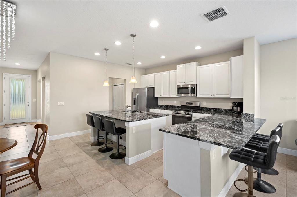 En Venta: $399,000 (3 camas, 2 baños, 2604 Pies cuadrados)