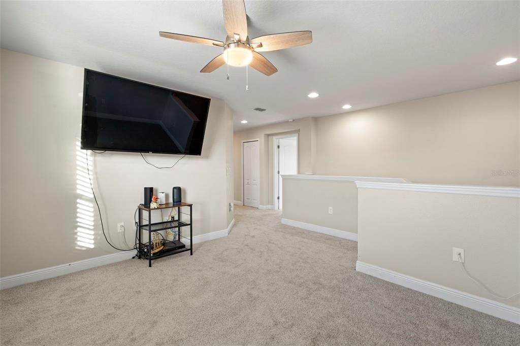 En Venta: $399,000 (3 camas, 2 baños, 2604 Pies cuadrados)