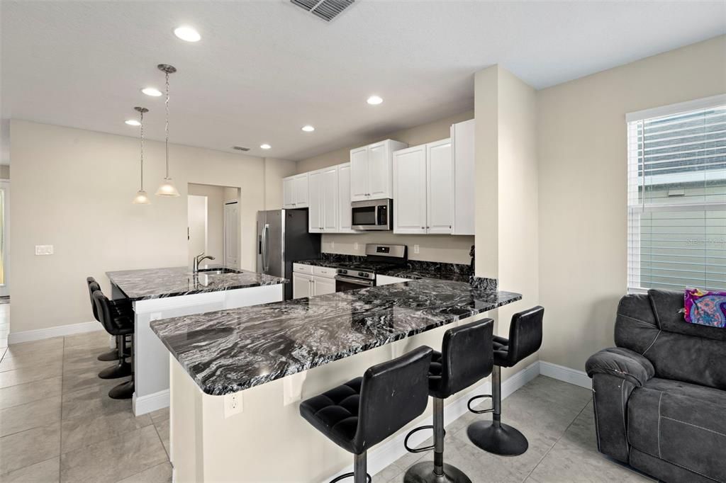 En Venta: $399,000 (3 camas, 2 baños, 2604 Pies cuadrados)