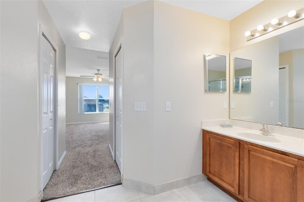 Activo con contrato: $355,000 (5 camas, 3 baños, 2644 Pies cuadrados)