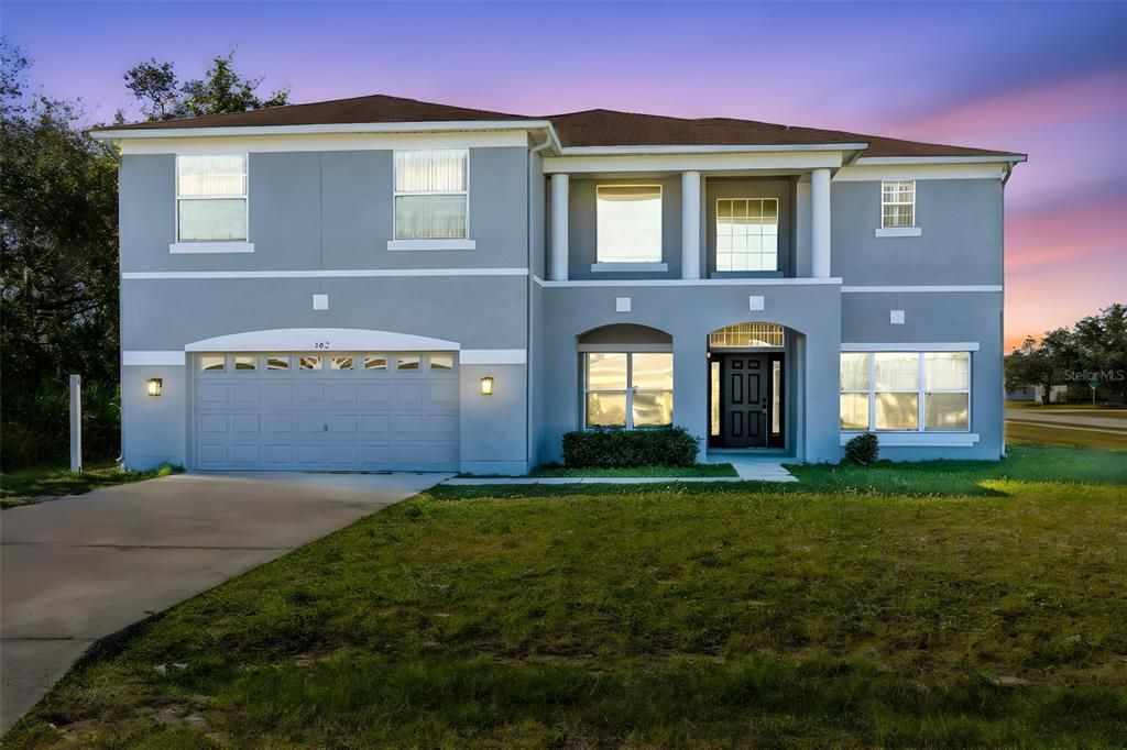 Activo con contrato: $355,000 (5 camas, 3 baños, 2644 Pies cuadrados)