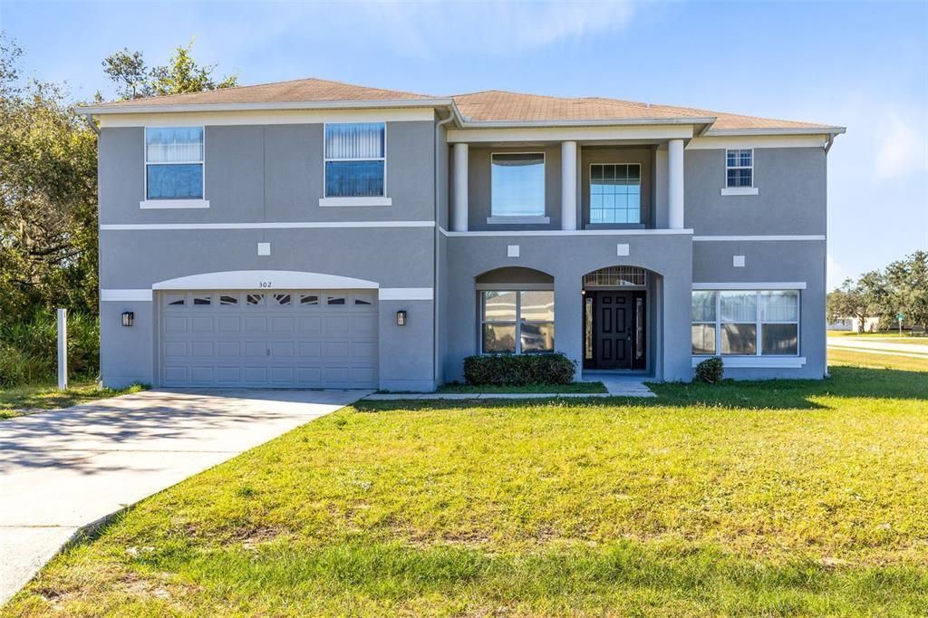 Activo con contrato: $355,000 (5 camas, 3 baños, 2644 Pies cuadrados)