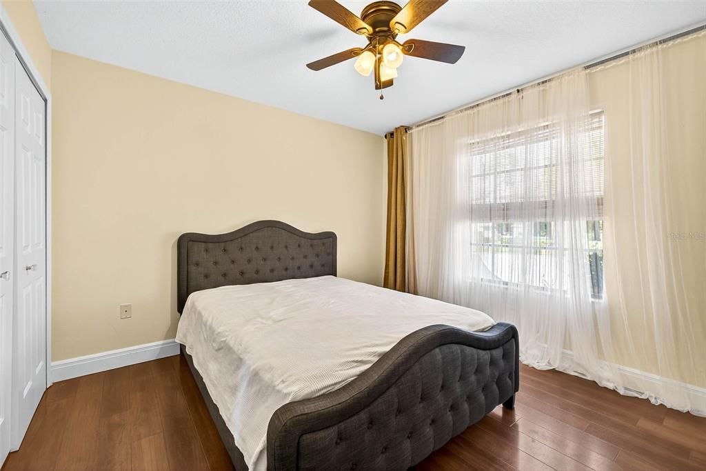 В аренду: $2,500 (2 спален, 2 ванн, 1315 Квадратных фут)