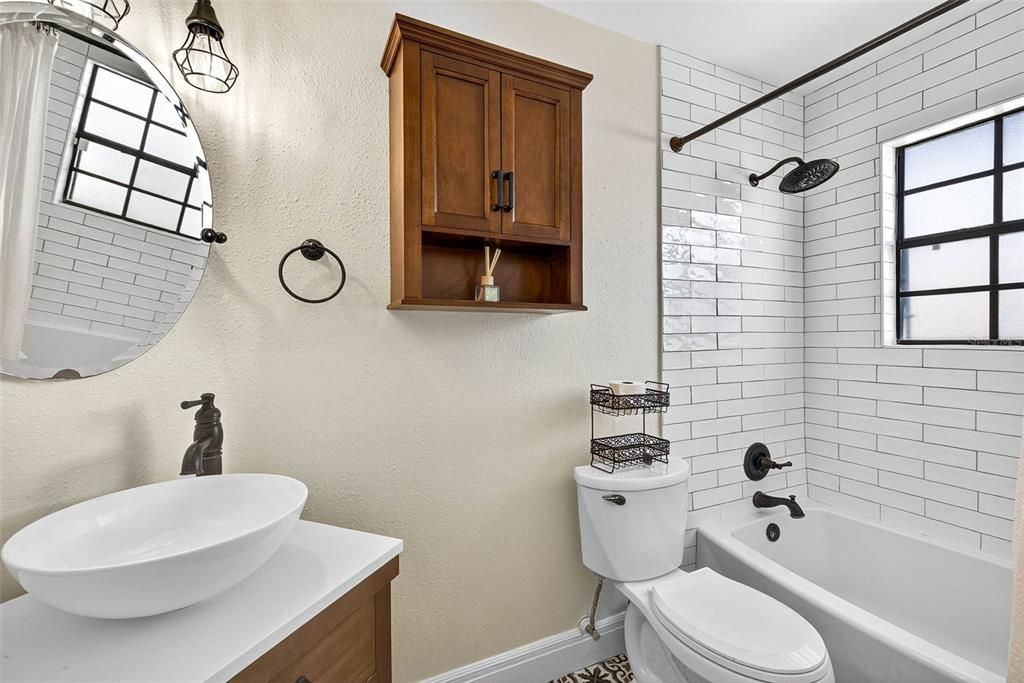 В аренду: $2,500 (2 спален, 2 ванн, 1315 Квадратных фут)