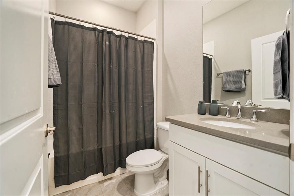 待售: $635,000 (4 贝兹, 2 浴室, 2035 平方英尺)