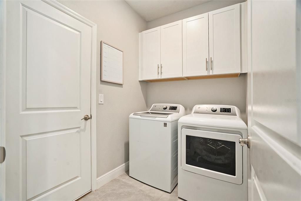 待售: $635,000 (4 贝兹, 2 浴室, 2035 平方英尺)