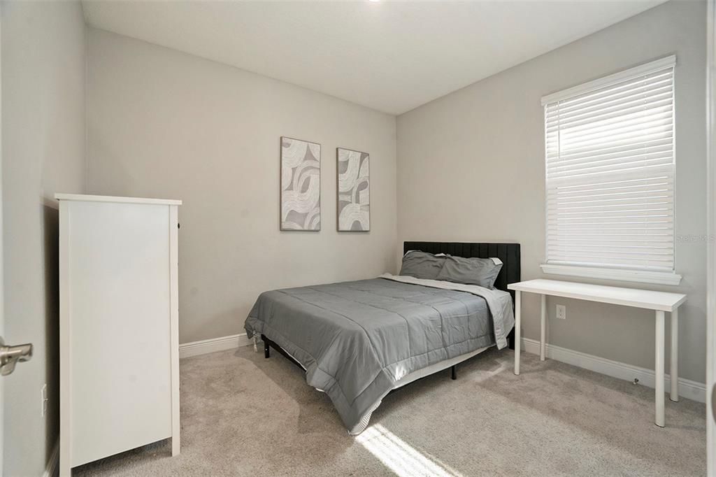 待售: $635,000 (4 贝兹, 2 浴室, 2035 平方英尺)