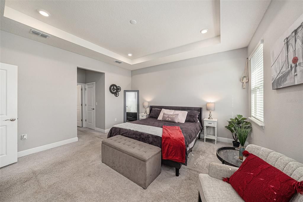 待售: $635,000 (4 贝兹, 2 浴室, 2035 平方英尺)