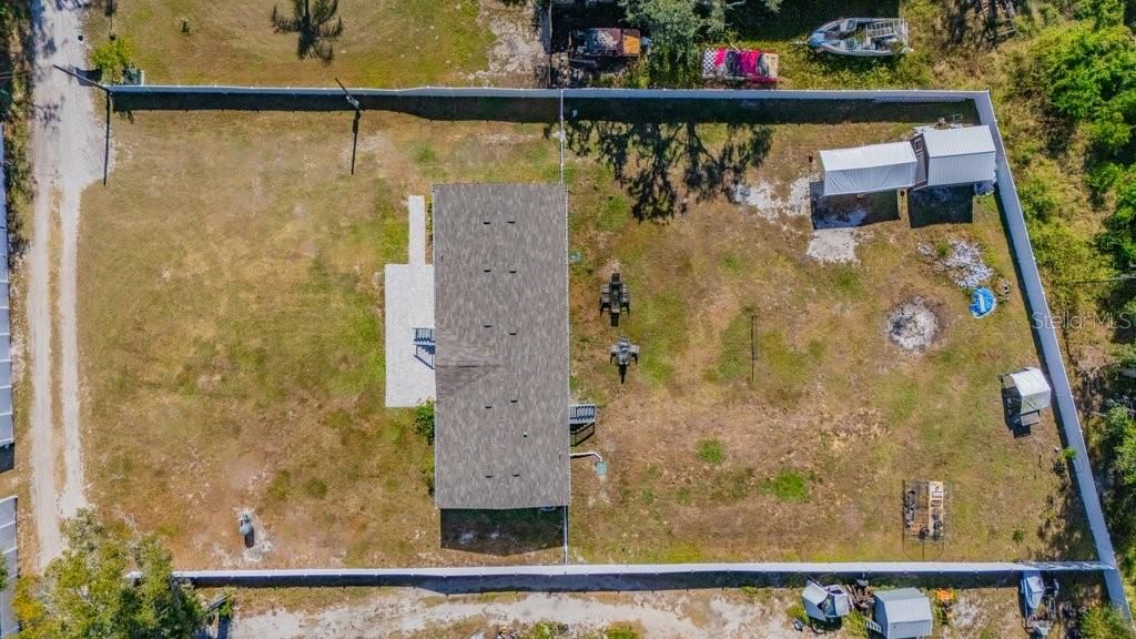 En Venta: $399,800 (4 camas, 2 baños, 1904 Pies cuadrados)