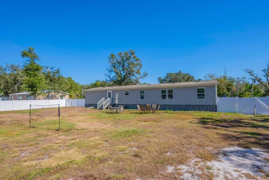 En Venta: $399,800 (4 camas, 2 baños, 1904 Pies cuadrados)