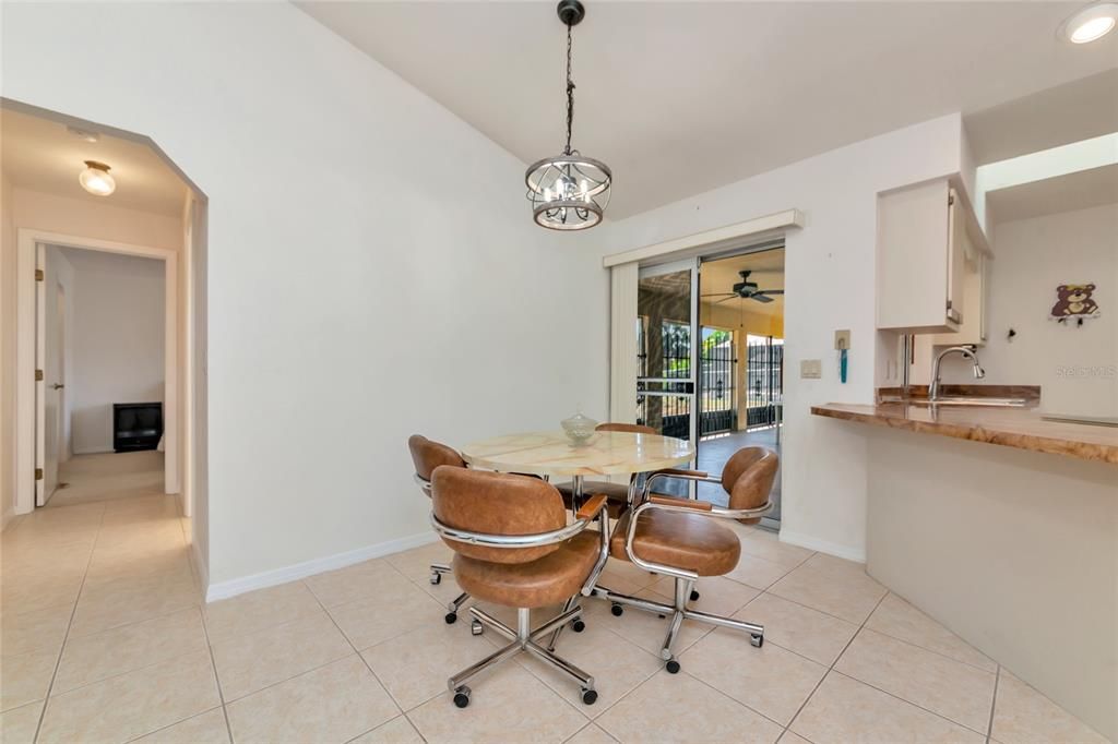 For Sale: $340,000 (3 beds, 2 baths, 1822 Square Feet)