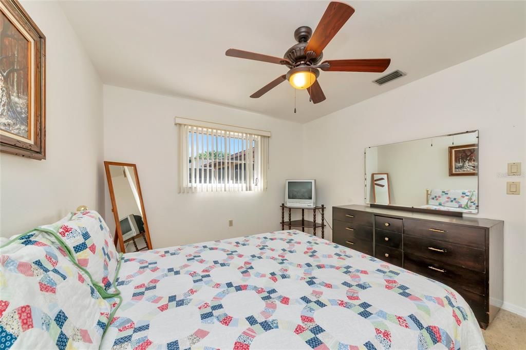 For Sale: $340,000 (3 beds, 2 baths, 1822 Square Feet)