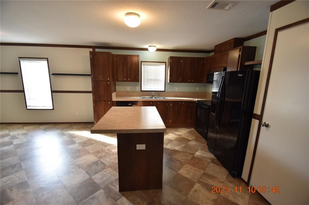 En Renta: $1,995 (3 camas, 2 baños, 1904 Pies cuadrados)