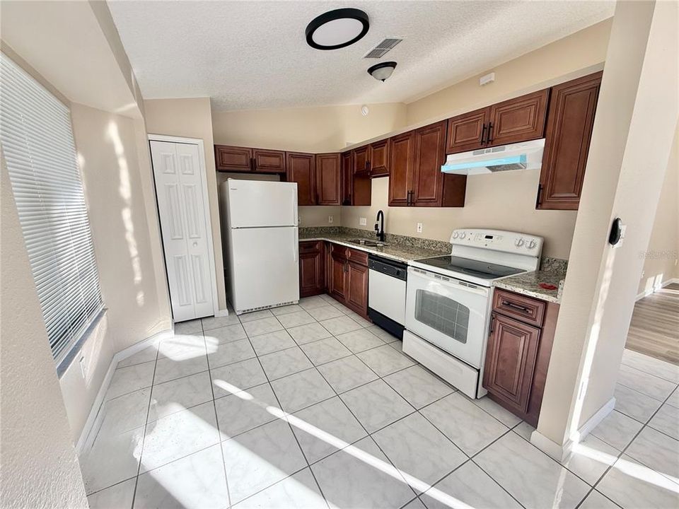 En Renta: $2,200 (3 camas, 2 baños, 1132 Pies cuadrados)