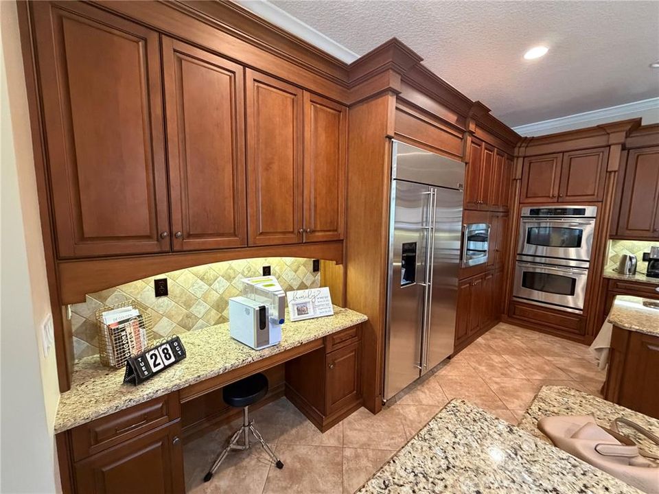 Active With Contract: $799,000 (3 beds, 3 baths, 2678 Square Feet)