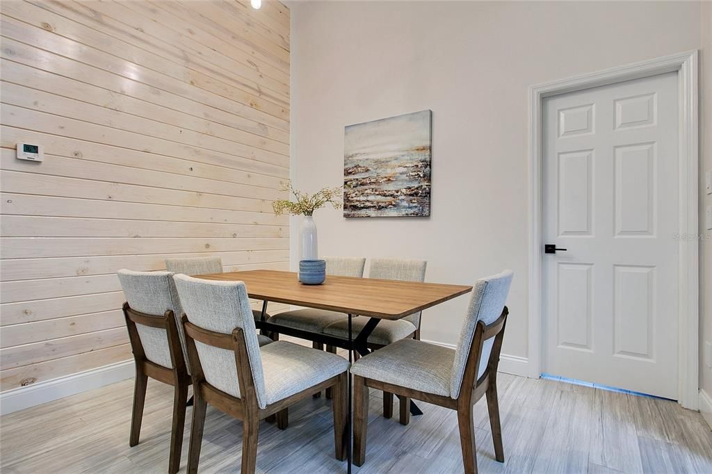 В аренду: $3,000 (3 спален, 2 ванн, 1460 Квадратных фут)