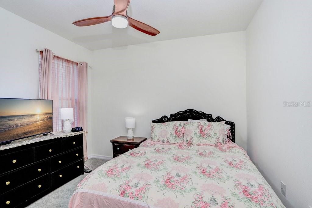 For Rent: $2,200 (3 beds, 2 baths, 1516 Square Feet)